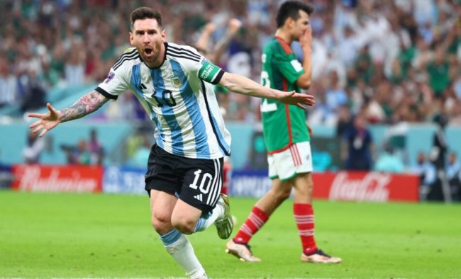 Спасибо, что живой! Как гол и пас Месси принесли Аргентине спасительную победу над Мексикой (видео) - «Спорт»